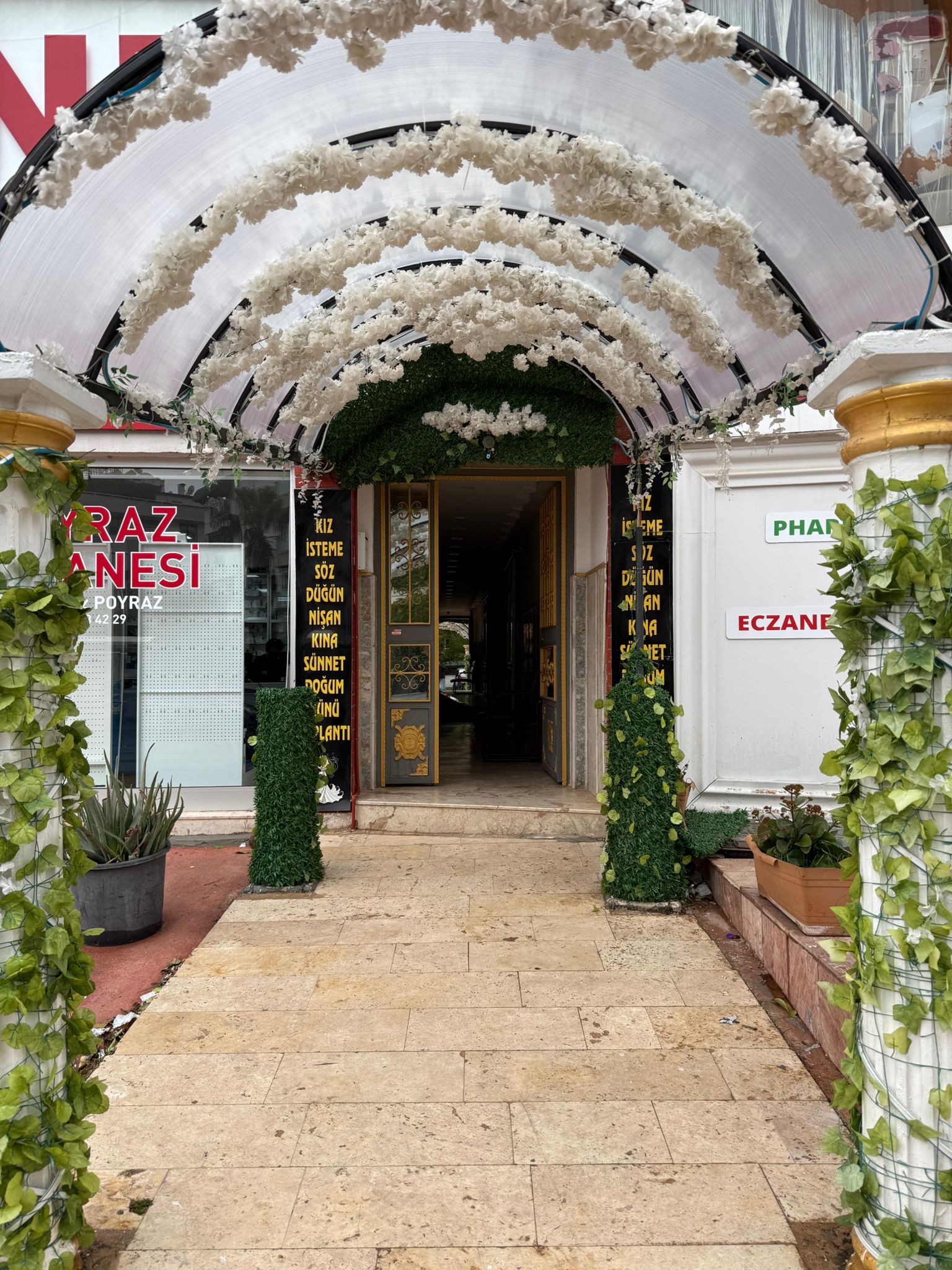 Ay Dede Düğün Sarayı